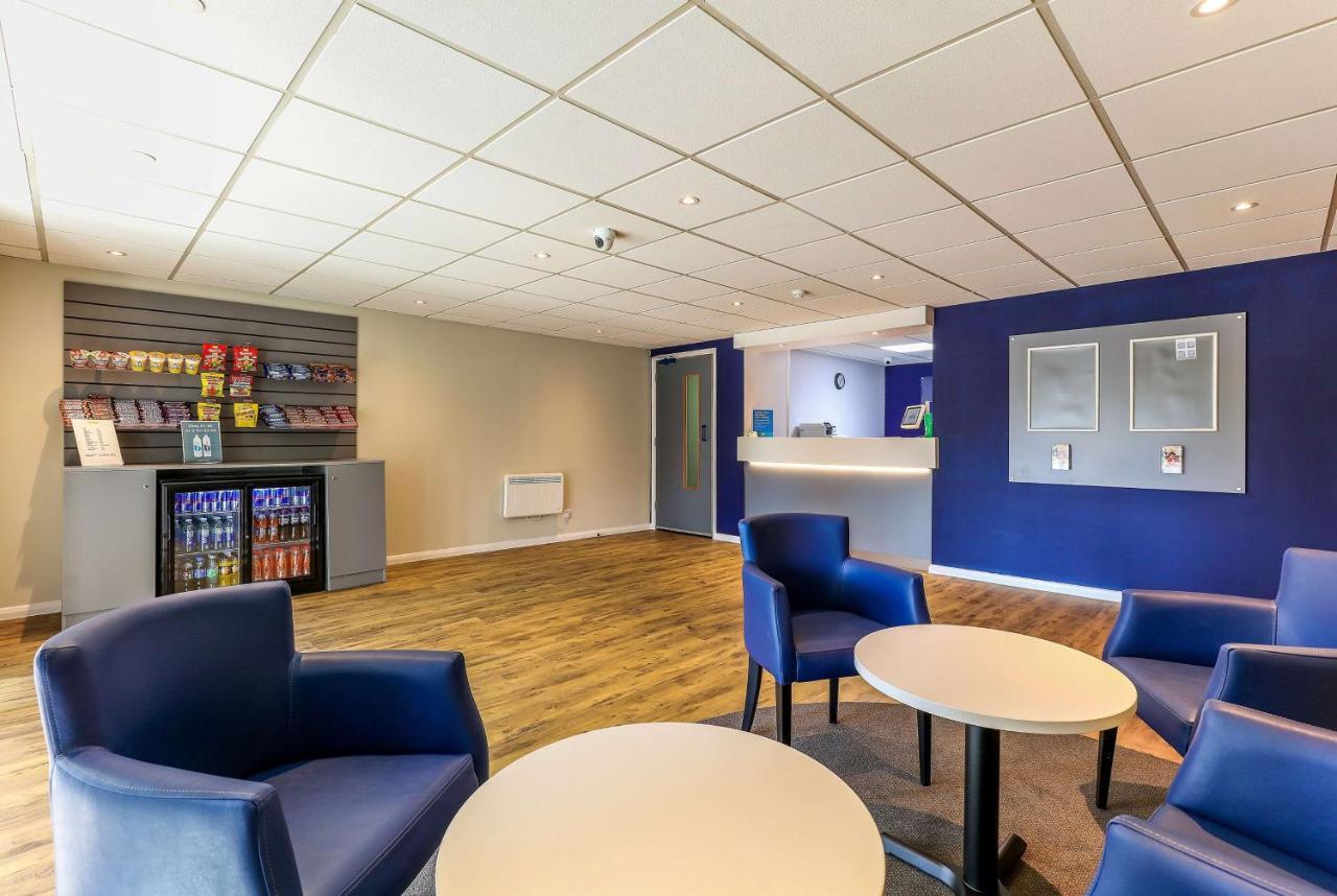 Days Inn Hotel גרטנה גרין מראה חיצוני תמונה