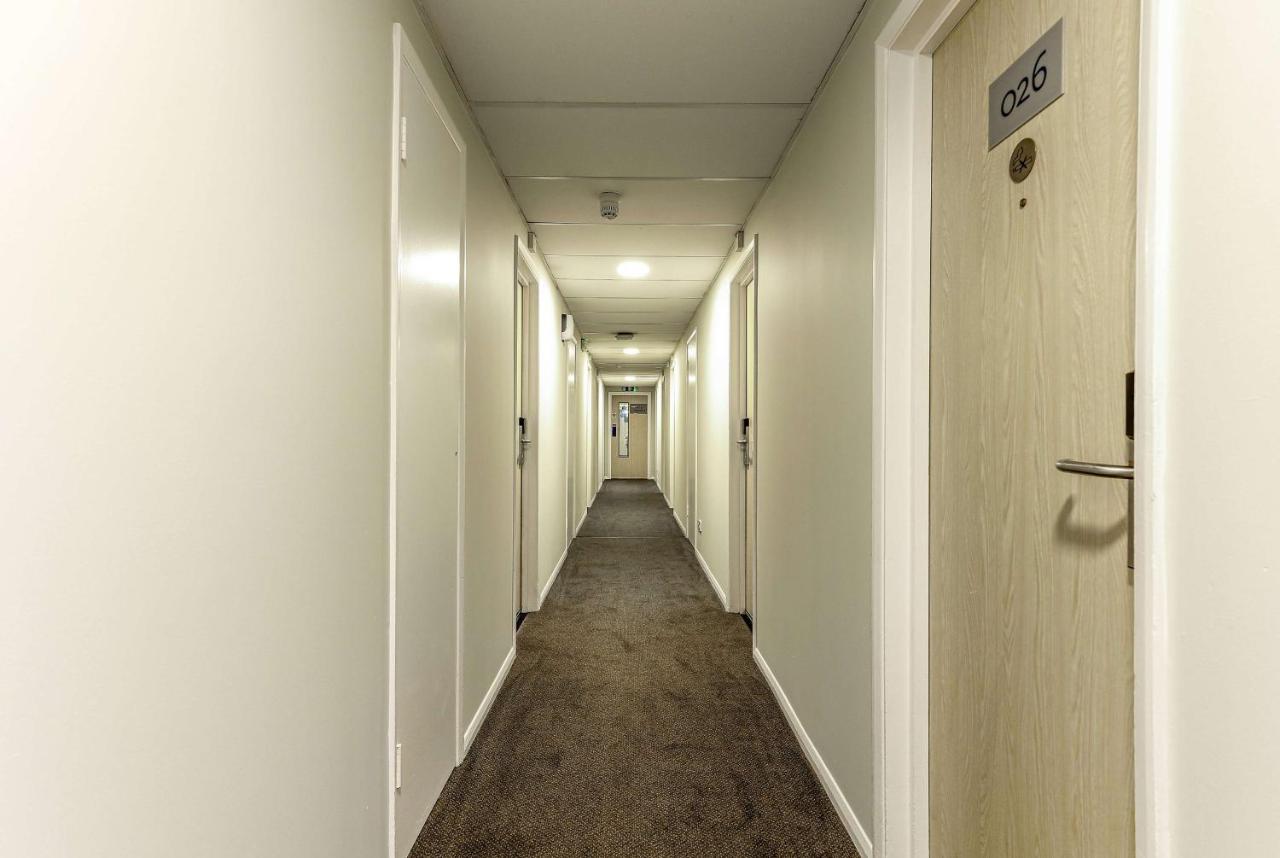 Days Inn Hotel גרטנה גרין מראה חיצוני תמונה