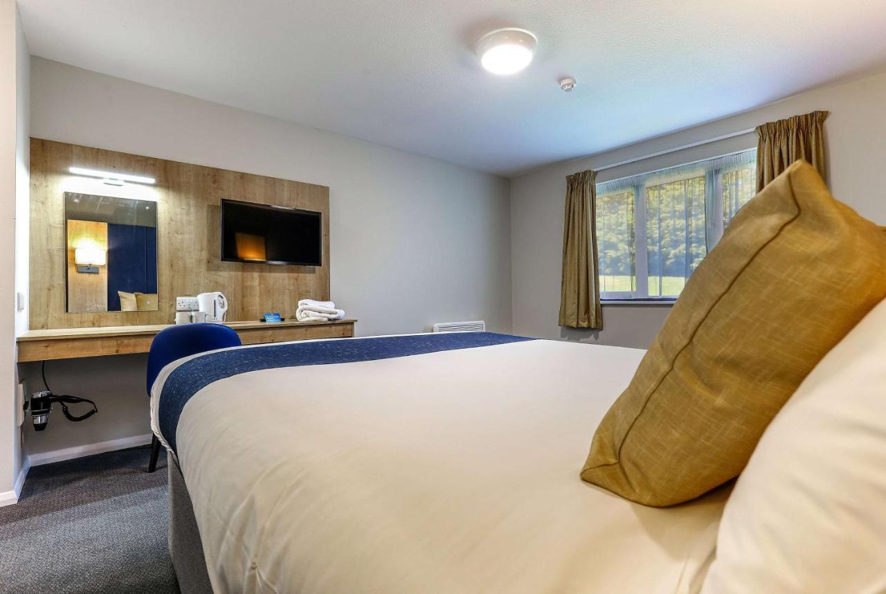 Days Inn Hotel גרטנה גרין מראה חיצוני תמונה