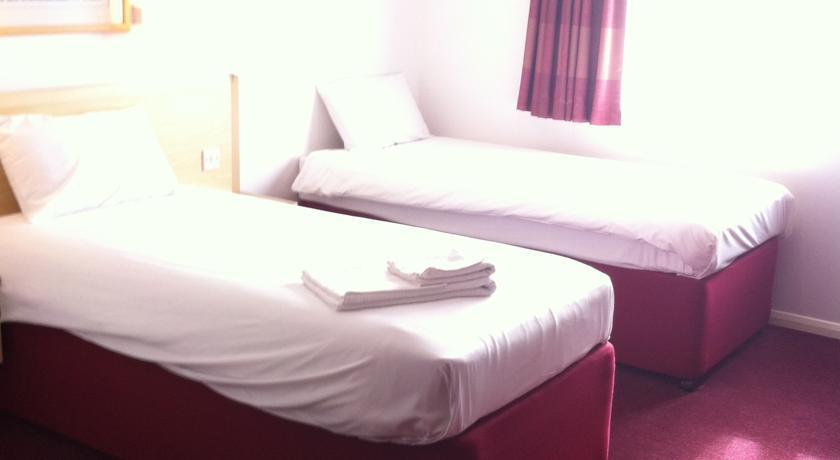 Days Inn Hotel גרטנה גרין מראה חיצוני תמונה